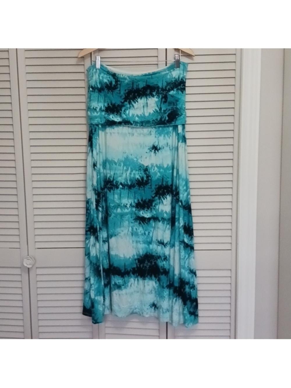 Ricki's Strapless Teal and Navy Tie-Dye Maxi Dress